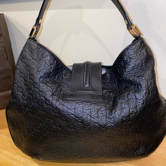 Gucci Black Leather Guccissma Hobo Bag - Picture 15 of 16